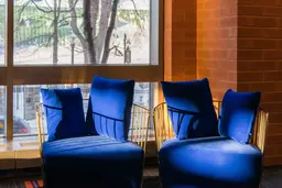 Alexandria armchair - Ultramarine blue used in the inspiration Fauteuil Alexandria Bleu 2
