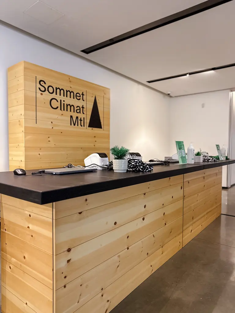 Grand Quai Terminal 1 Bar Forestier FR