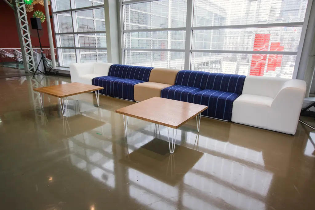 Lounge Fidji James Bleu Sable Table Oslo