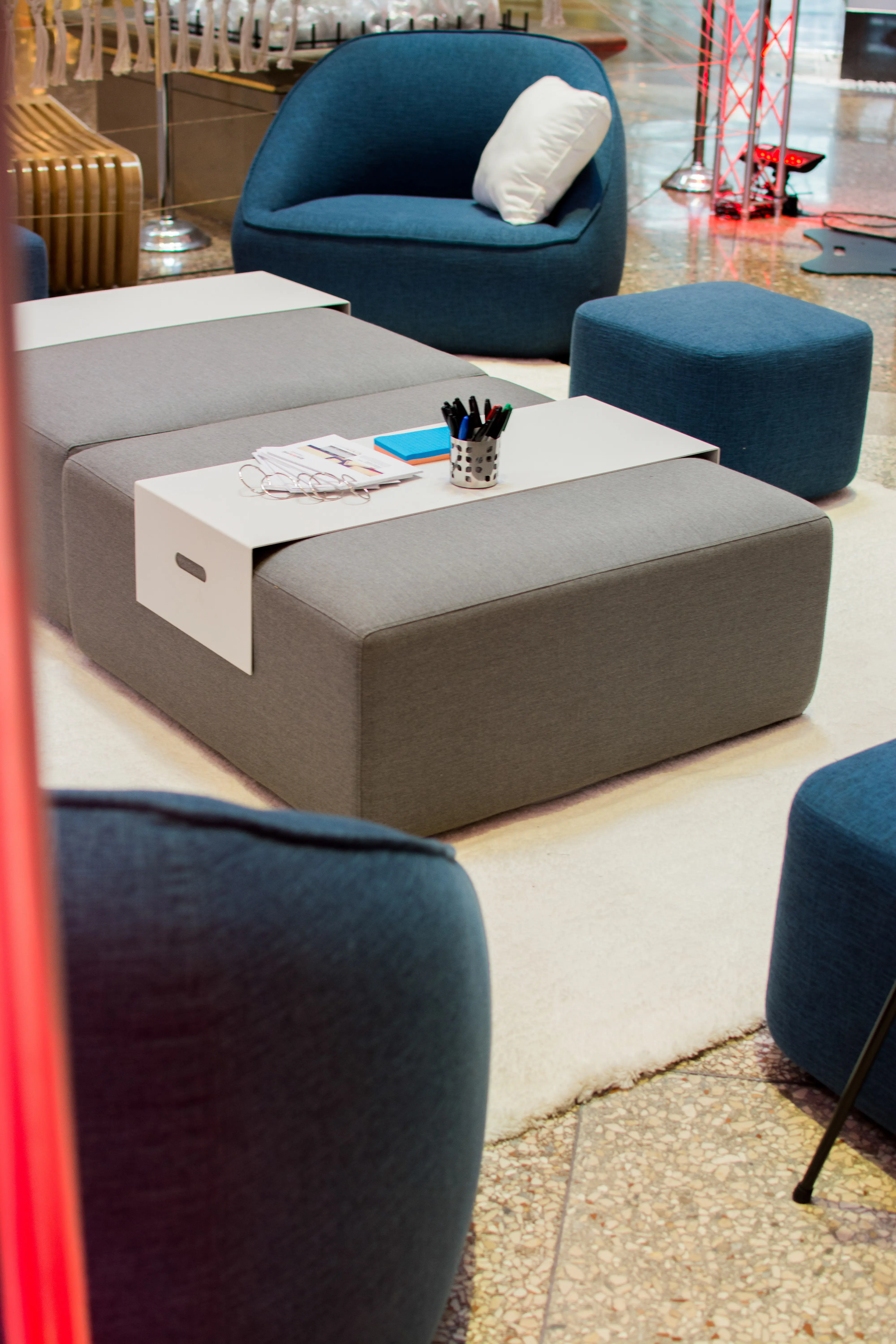 Fidji - Ottoman - Grey used in the inspiration Ottoman Fidji Table Appoint U Tapis Shag Malibu
