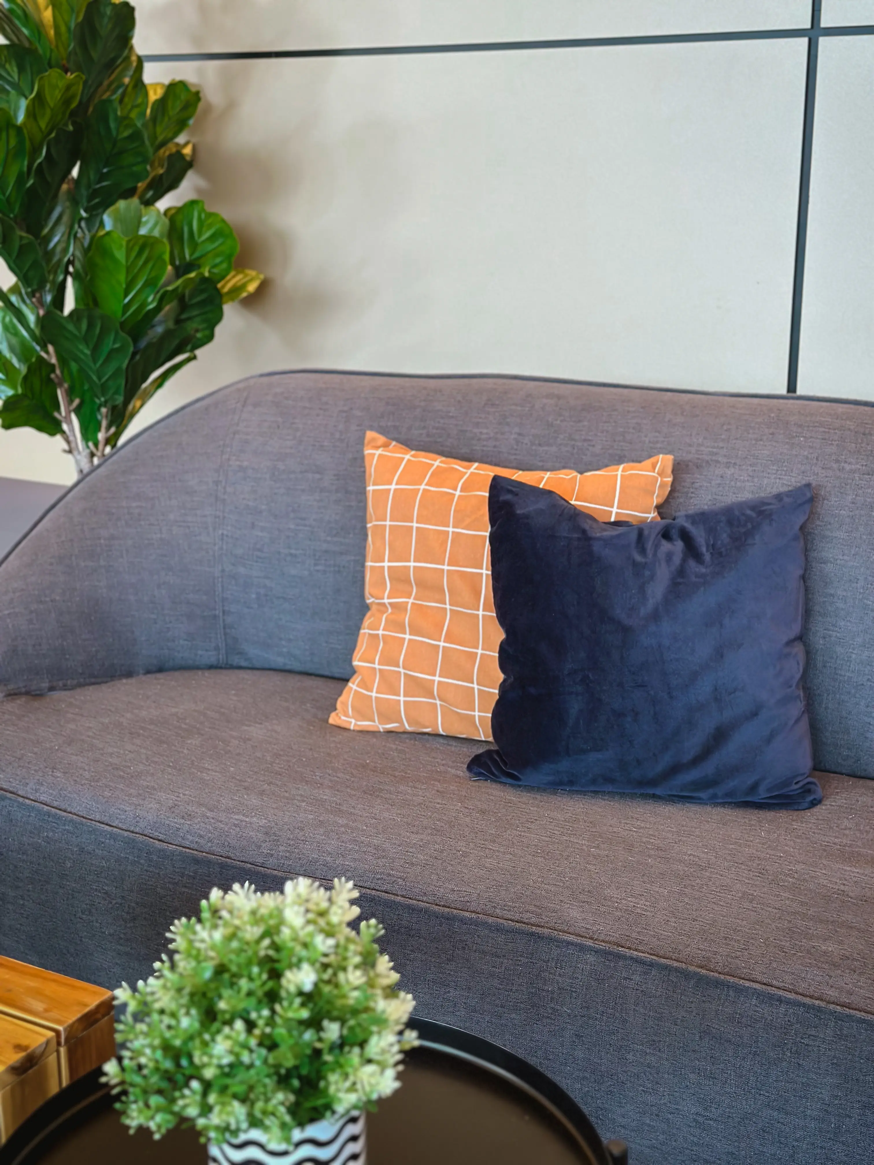 Malibu - Trio - Grey used in the inspiration Shaw Center Img 2369 EN