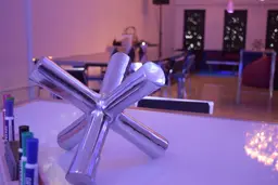 Sculpture Modjack - Aluminium utilisé dans le cadre de la réalisation Table Milan Tabouret Broadway 17