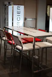 Empire tour - Blanc utilisé dans le cadre de la réalisation Dx Table Tonic Commune Tabouret Broadway Rouge Blanc Tour Empire Impression 2
