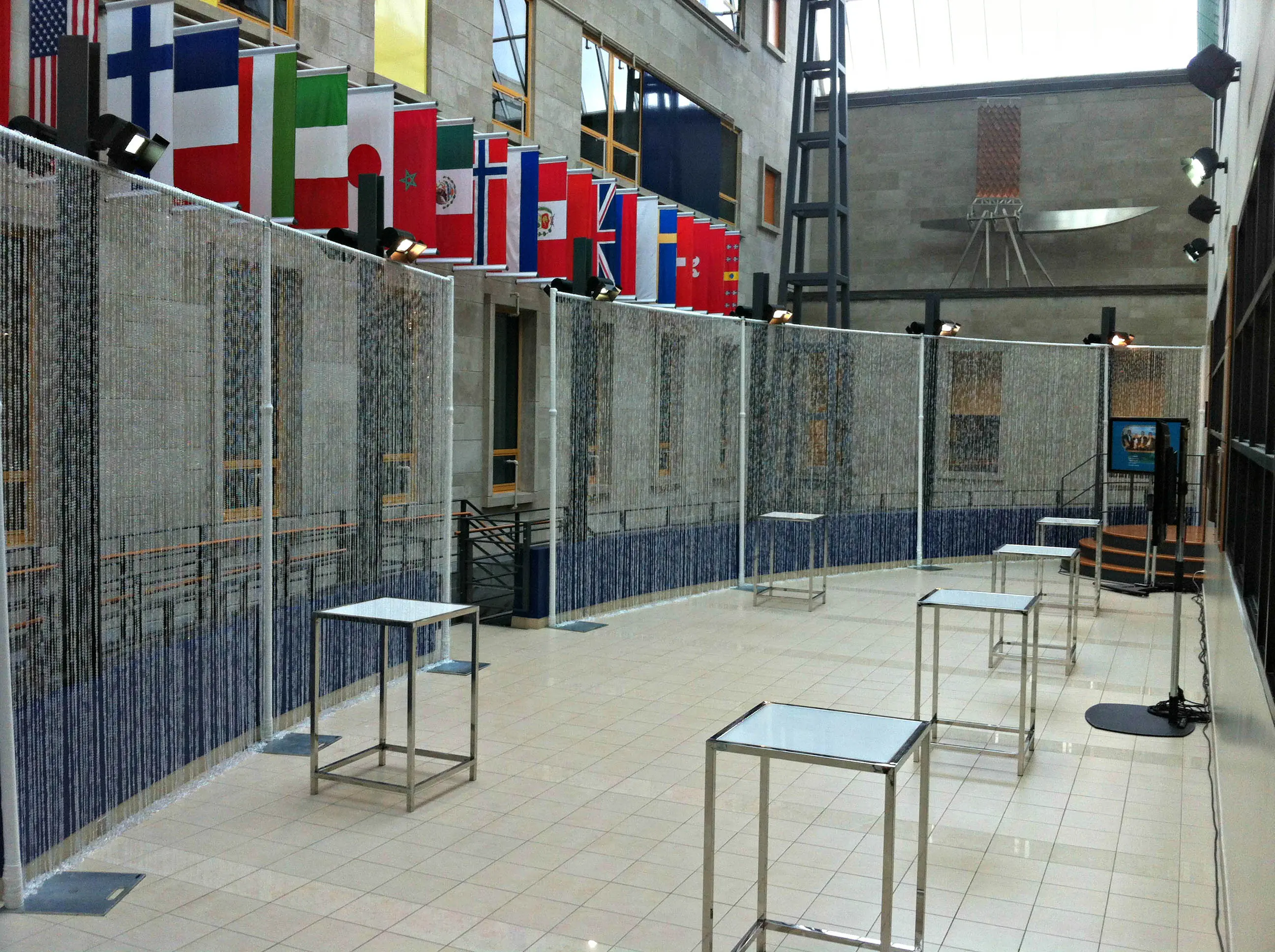 Diamond cut curtain 3' wide X 12' H - Transparent used in the inspiration Rideau Cristal 12pieds