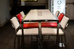 Broadway stool - White used in the inspiration Dx Table Tonic Commune Tabouret Broadway Rouge Blanc
