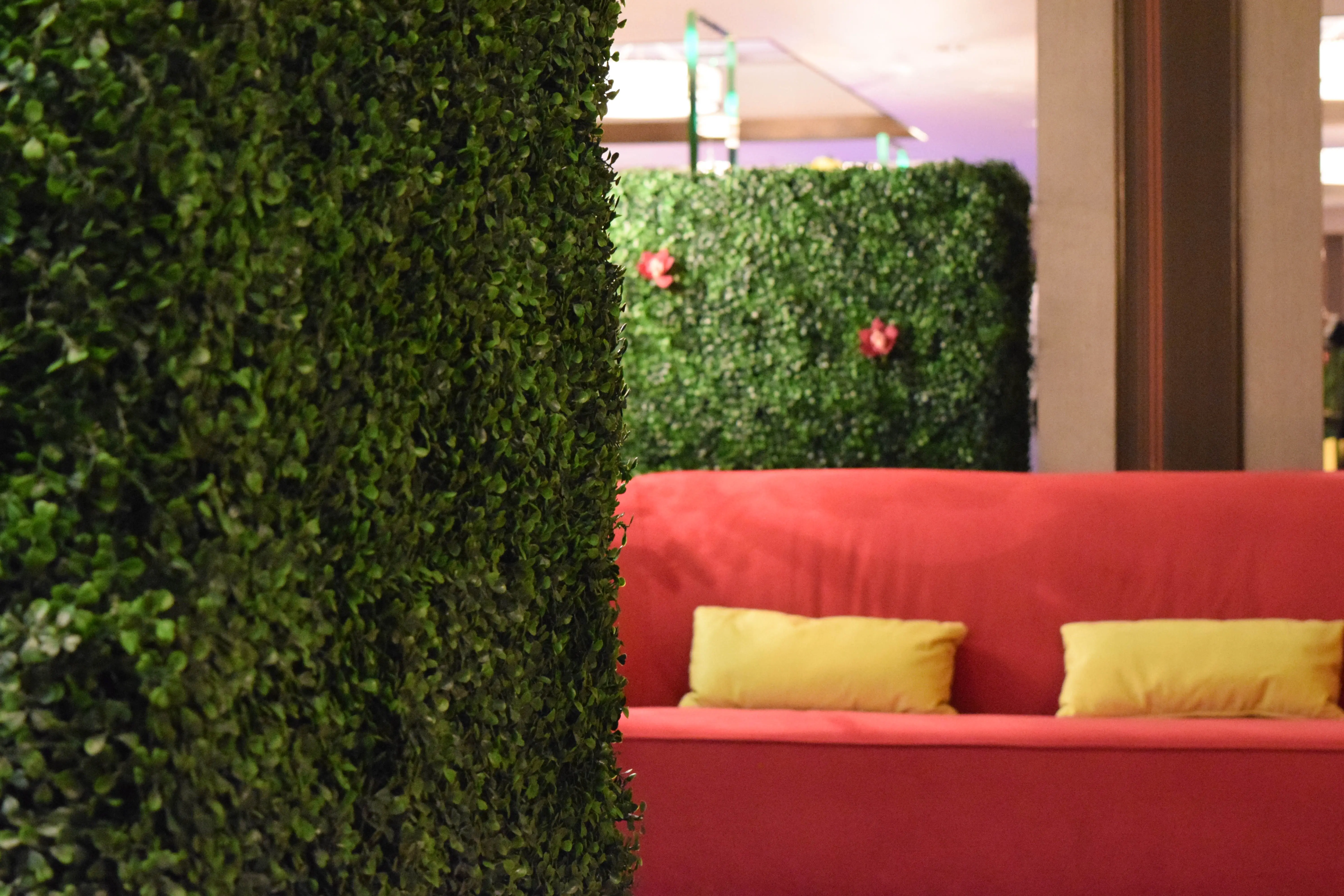 Malibu - Trio - Red used in the inspiration Boxwood Lounge Malibu