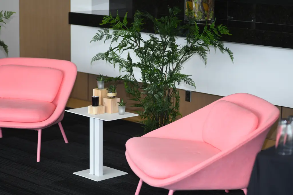 Centre De Congrès De Lévis   Melbourne Rose 2 FR