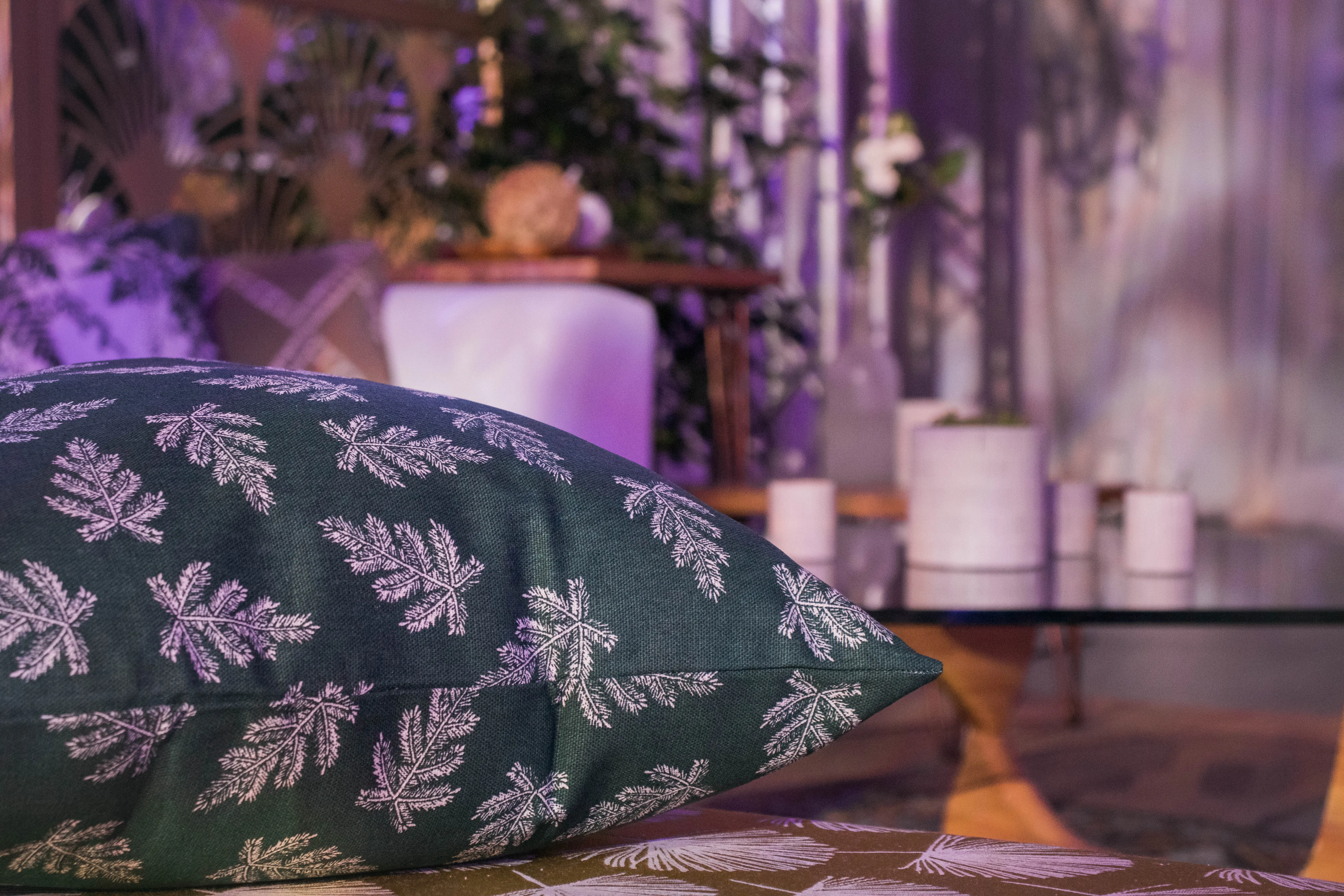 Cushion tree design - 20" L x 20" H - Dark green used in the inspiration Coussin Motif Sapin