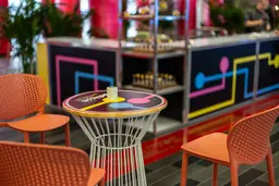 Bowie stool - Vermilion pink used in the inspiration Educon PCMA - TKNL - 38