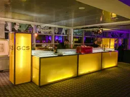 Empire tower - Gold glitter used in the inspiration Bar Tour Or Brillant