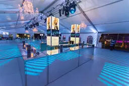 Empire set - Raised Tower - White used in the inspiration Bar Central Miroir