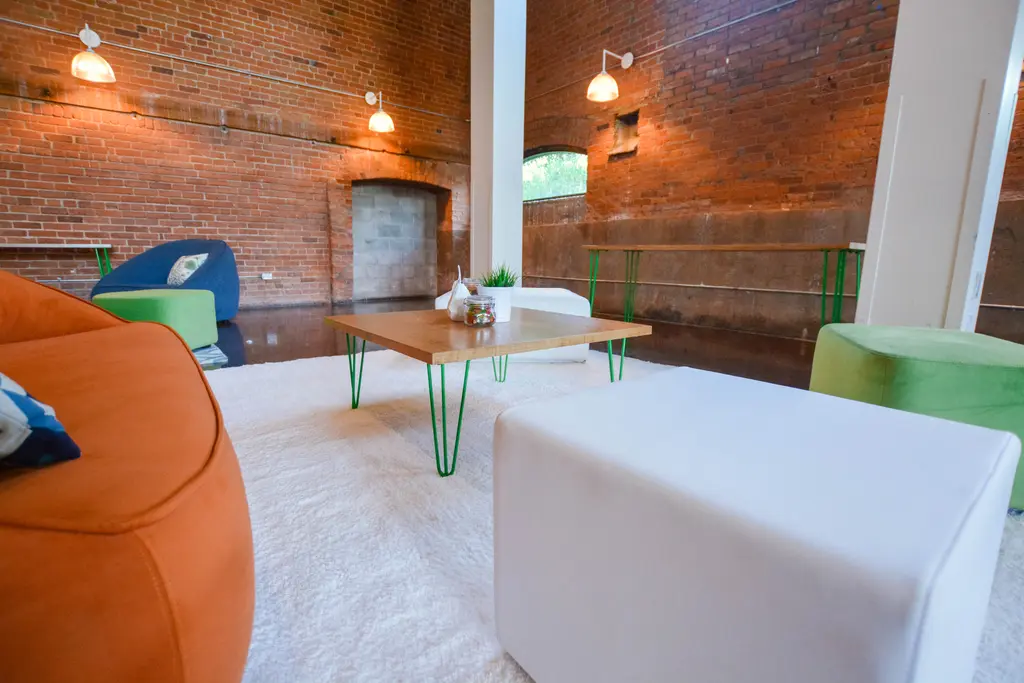 Table Cafe Oslo Malibu Pouf Fidji