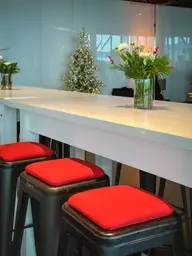 Hampton communal table - White used in the inspiration Cs Belvédère Img 0249 EN