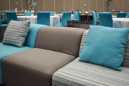 Fidji - Centre - Turquoise utilisé dans le cadre de la réalisation Lounge Fidji Gris Turquoise Porto Givre 2