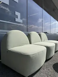 Luna - Sofa droit - Vert sauge utilisé dans le cadre de la réalisation Luna Sofa droit - Vert sauge